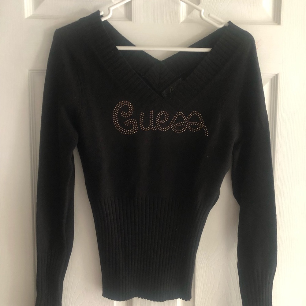 Women’s Guess v-neck sweater - Picture 1 of 7